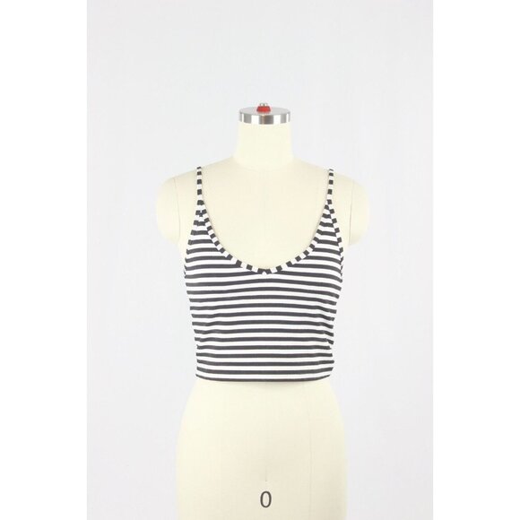 Aritzia SUNDAY BEST Roxboro Black White Striped Knit Cropped Tank Top, Size XS - Picture 5 of 9